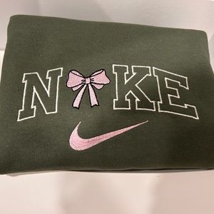 Coquette crewneck | coquette | cute crew | bow sweatshirt | pink | aesthetic |
